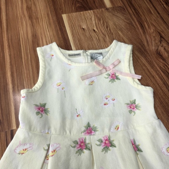 Vtg Laura Ashley Dress Girls 5 Butter Yellow Floral Pleated Bow Waffle Knit - Picture 2 of 9